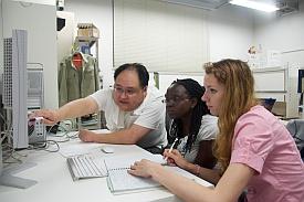 AIMR researchers supervised summer school participants in various laboratory sessions